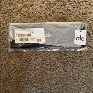 ALO Yoga Black Performance Headband